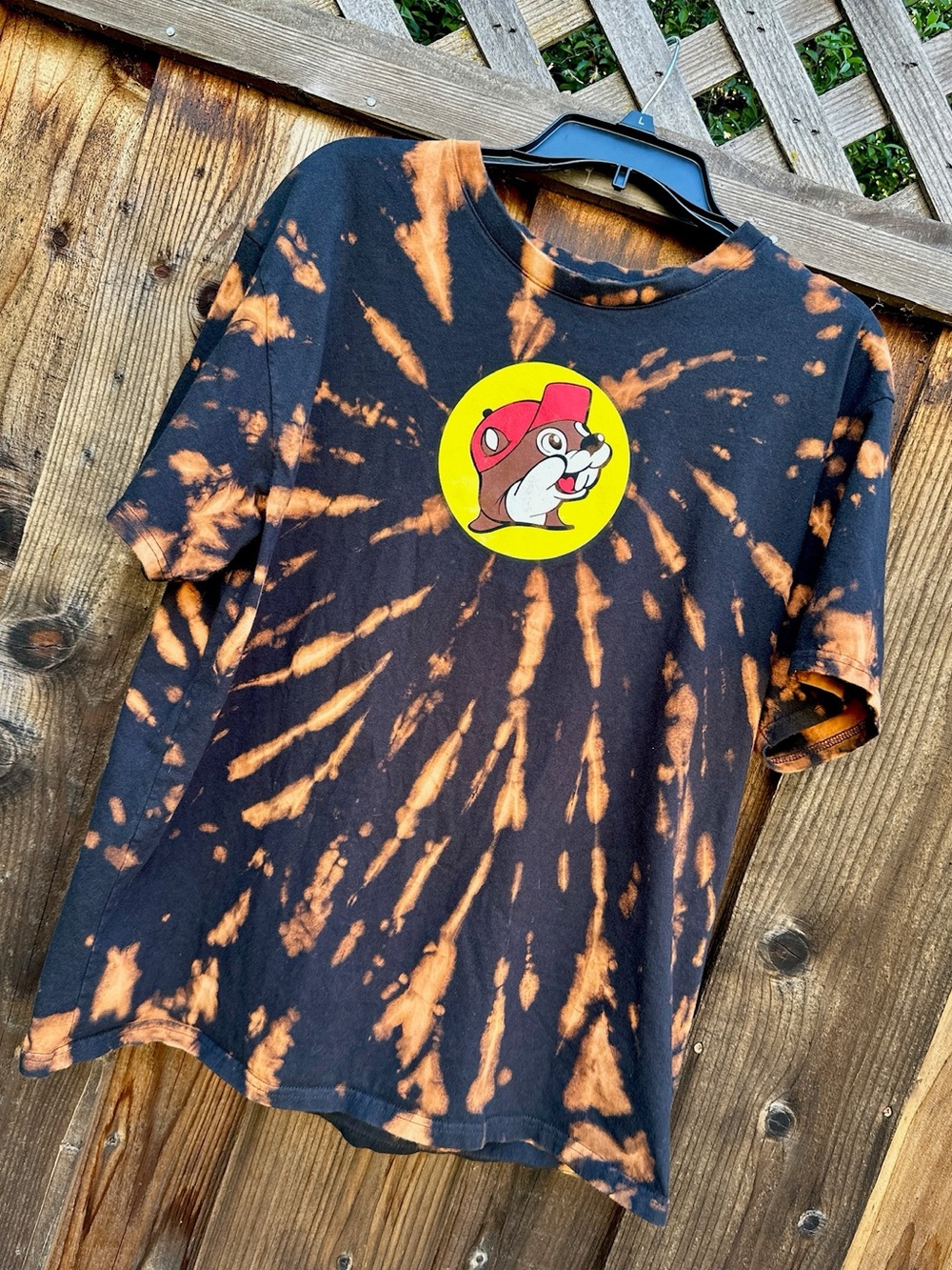 Handmade Reverse Dyed Buc-ees Top Bleach XL OOAK